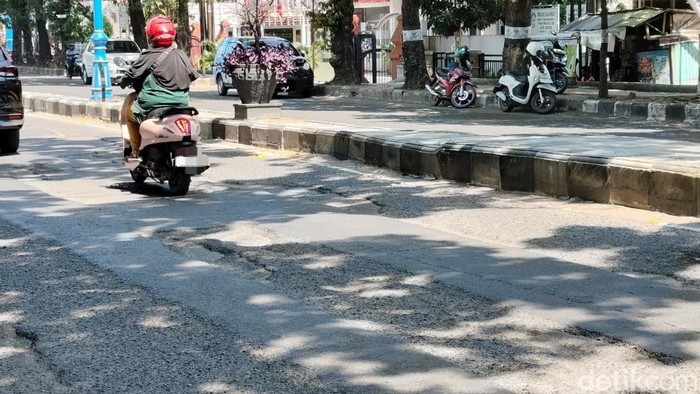 Jalan Wahidin Kota Cirebon