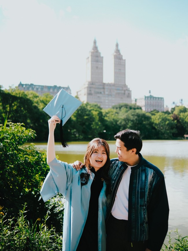 Kedekatan Jerome Polin dengan Gracia Caroline telah lama menjadi sorotan. Menuai banyak spekulasi, Jerome akhirnya mengkonfirmasi bahwa Garcia adalah pasangannya.Foto: Instagram @jeromepolin