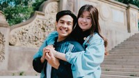 Foto Jerome Polin 'Go Public' Rayakan Pacar Lulus S2, Perdana Panggil Sayang