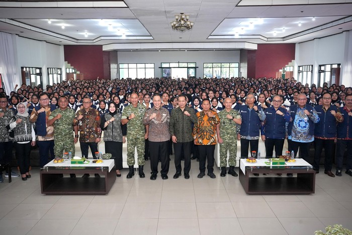 Kementerian Koperasi (Kemenkop) resmi memulai program pelatihan dan sertifikasi bagi calon manajer Koperasi Desa/Kelurahan Merah Putih (KDKMP) secara serentak di seluruh Indonesia.