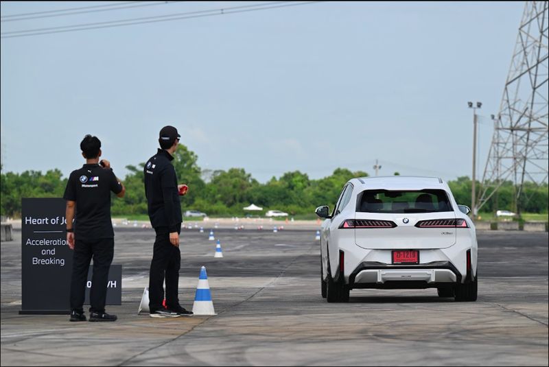 New iX3 Terbaru Jadi Era Baru BMW