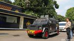Pengawalan Ketat Warnai Pelimpahan Don Ritto ke Kejaksaan Agung