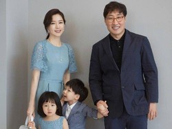 Lee Young Ae & Suami CEO Menolak Tua, Visual di Usia 75 Tahun Masih Bugar