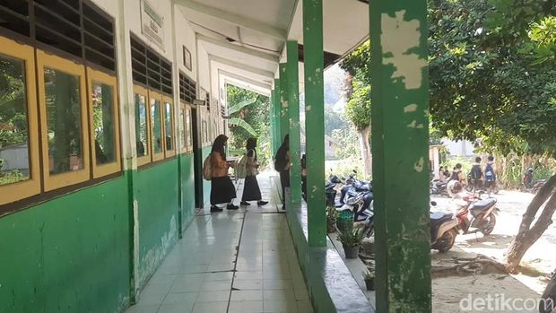 SDN Sukolilo 2 Pati Rusak Kerusakan di ruang kelas SDN Sukolilo 2 Pati, Jumat (17/7/2026).