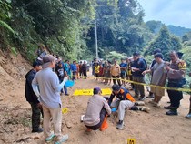 TKA China di Lutra Tewas Terlindas Ekskavator Saat Cekcok dengan Operator