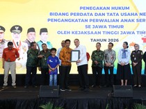 75 Anak di Surabaya Resmi Punya Orang Tua Asuh