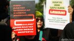 Suasana Aksi Mahasiswa di Jalan Medan Merdeka Selatan