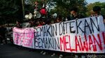 Suasana Aksi Mahasiswa di Jalan Medan Merdeka Selatan