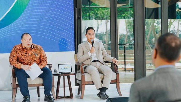 Wali Kota Medan Rico Waas saat menjadi pembicara di Waste to Energy Talks 2026. (dok.Instagram/ricowaas)