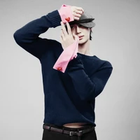 Aktor berwajah baby face itu pun mengakui bahwa drama Korea Lovely Runner menandai titik balik kariernya di 2024. Byeon Woo Seok kini laris manis menjadi pemain utama sejumlah film dan drama, terbaru Perfect Crown bersama IU. Foto: dok. GQ Korea