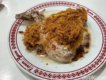 Nyamm! Resto Ini Punya Ayam Pop Abon dan Ayam Goreng Bawang Putih Sedap