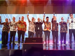 Ahmad Luthfi Raih Penghargaan Impactful Regional Leadership
