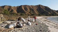 Padar Heritage Conservation Puji Turis Asing Jaga Kebersihan Pulau Padar