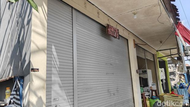 Lokasi penjahit viral yang cekcok dengan pelanggan di Sibangkaja, Badung, Sabtu (18/7/2026). (Agus Eka/detikBali) Lokasi penjahit viral yang cekcok dengan pelanggan di Sibangkaja, Badung, Sabtu (18/7/2026). (Agus Eka/detikBali)