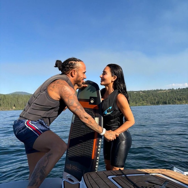 Loverbirds! Lewis Hamilton Resmikan Pacaran dengan Kim Kardashian