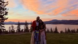Loverbirds! Lewis Hamilton Resmikan Pacaran dengan Kim Kardashian