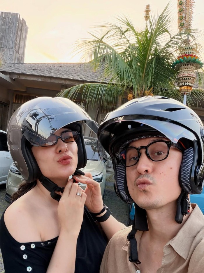 Nge-date Santai tapi Berkualitas Ala Nino Fernandez dan Steffi Zamora