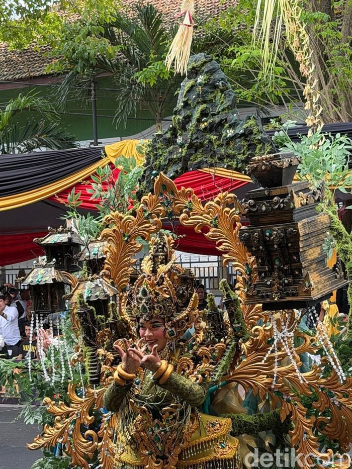 Banyuwangi Ethno Carnival 2026 kembali digelar sebagai salah satu agenda unggulan dalam Karisma Event Nusantara (KEN).