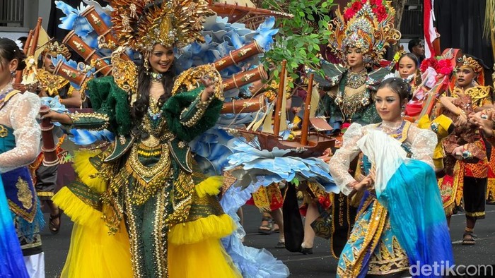 Banyuwangi Ethno Carnival 2026 kembali digelar sebagai salah satu agenda unggulan dalam Karisma Event Nusantara (KEN).