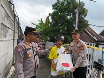 Polisi Salurkan Bantuan untuk Korban Kebakaran di Lubuklinggau