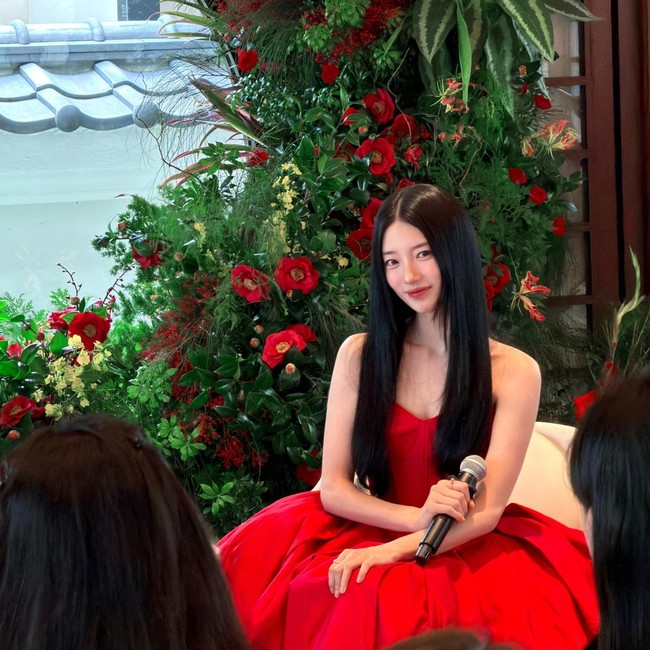 Cantiknya Suzy Pamer Rambut Indah Saat Jadi Bintang Iklan Sampo
