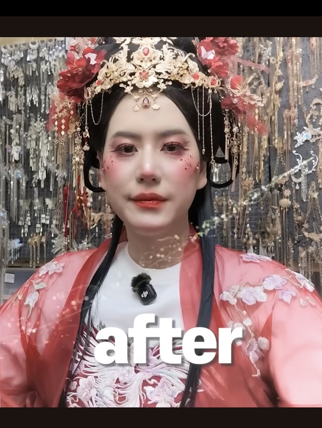 Bukan AI, Kyuhyun Super Junior Berubah Cantik dengan Makeup Wanghong di Cina
