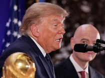 Trump Disoraki dan Dicemooh Penonton di Final Piala Dunia, Kenapa?