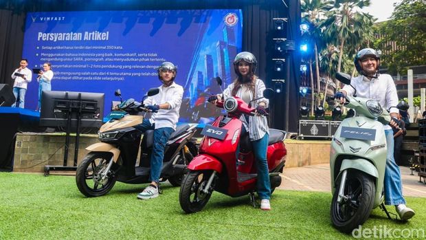 VinFast Luncurkan Motor Listrik, Harga Mulai Rp 17,5 Juta VinFast resmi meluncurkan tiga motor listrik di Jakarta, Sabtu (18/7/2026). Ada tiga model yang dipasarkan yakni VinFast Evo, VinFast Feliz II, VinFast Viper. Harganya kompetitif jika dibandingkan motor listrik ataupun motor bensin.