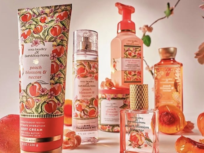 Bath & Body Works merilis koleksi Peach Blossom & Nectar bersama dengan brand lifestyle asal Amerika, Vera Bradley