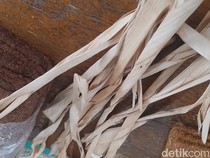 Catatan Kecil soal Lilitan Kawung dan Ungkapan Sateukteuk Heula