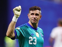 Sanchez Tak Meyakinkan, Chelsea Gaet Emiliano Martinez