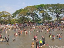 1 Orang Meninggal Saat Nyemplung Kolam di Festival Memet Ikan Klaten