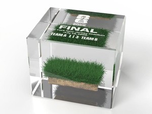 Bukan Jersey atau Bola, Oleh-oleh Piala Dunia Kali Ini Potongan Rumput Stadion