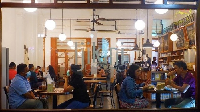 kafe nuansa jadul