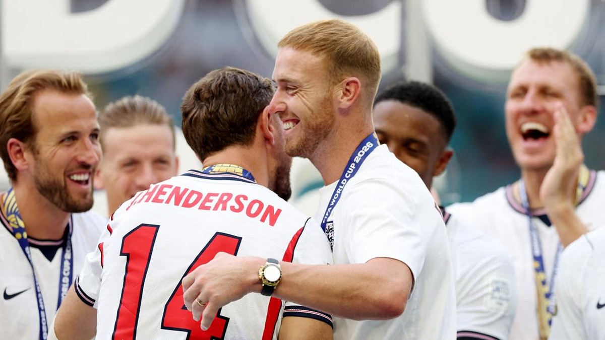 Jordan Henderson, Jason Steele
