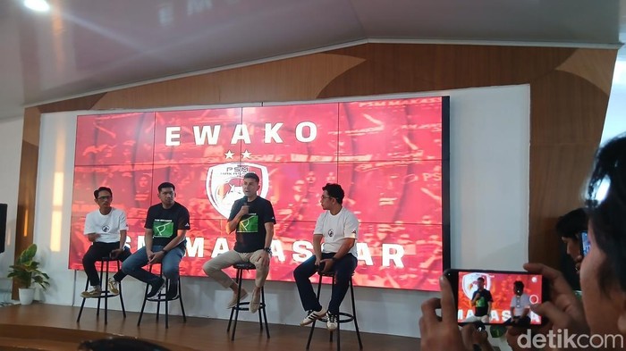 Manajemen PSM Makassar resmi memperkenalkan Darije Kalezic sebagai pelatih baru.