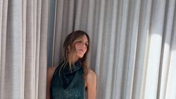 Mandy Moore Pamer Kulit Bergelambir Usai Punya 3 Anak