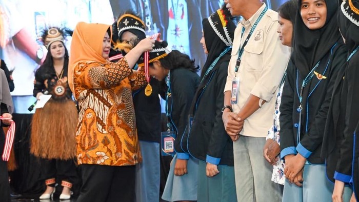 SMAN 3 Merauke Wakili Papua Selatan di LLC 4 Pilar MPR Tingkat Nasional