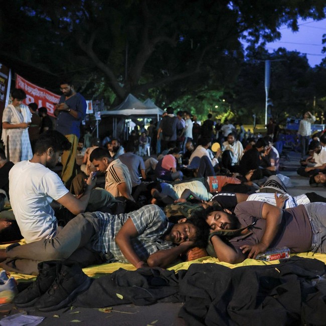 New Delhi Bergejolak, Aktivis Mogok Makan Dipindahkan ke Rumah Sakit
