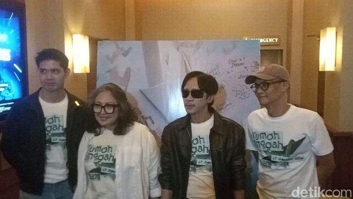 Pemain film Rumah Singgah saat ditemui di kawasan Jakarta.