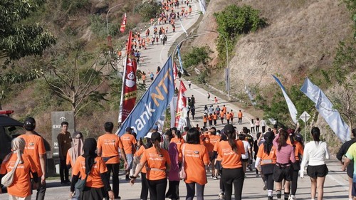 Ribuan peserta mengikuti ajang lari Golo Mori Sunset Run pada September 2025. (Foto: Dok. ITDC)