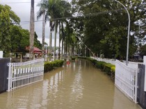 Banjir Semeter Rendam Rujab Bupati-Gedung Perkantoran di Sinjai