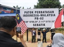 Satu Langkah Beda Negara, Patok Perbatasan Indonesia-Malaysia Jadi Daya Tarik di Sebatik