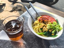 Mi Ayam Goceng Mang Bosson, Rasa Bintang Lima Harga Kaki Lima
