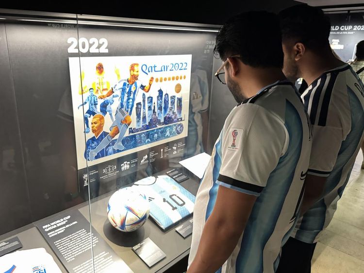Surga Pecinta Sepak Bola, New York Pajang Memorabilia Piala Dunia dari 1930 hingga 2022