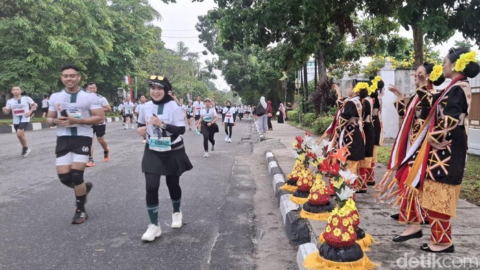Penampakan tarian khas Kuansing di lintasan RBR 2026.