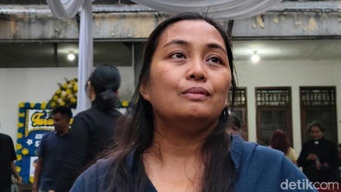 Istri Temon
