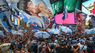 Piala Dunia Sebentar Lagi Usai, Siapa yang Paling Cuan?