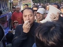 Viral Dugaan Pungli PKL, Walkot Eri Langsung Woro-woro di Taman Bungkul