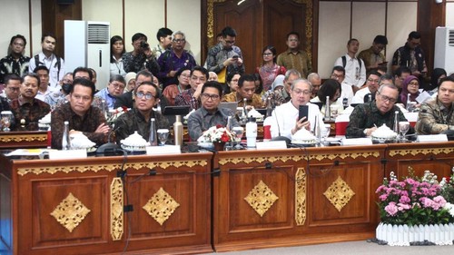 Bupati Badung Wayan Adi Arnawa menghadiri Rakor Tingkat Menteri terkait Pengembangan Wilayah Bali di Kantor Gubernur Bali, Denpasar, Senin (20/7/2026). (Foto: Pemkab Badung)